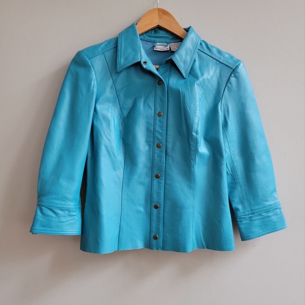 Rare Vintage 100% leather cropped blue jacket